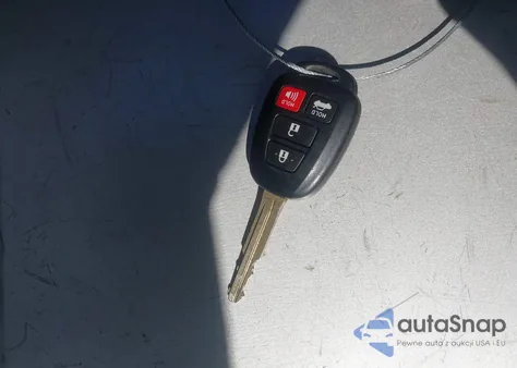 2017 Toyota Corolla Le z USA, uszkodzony, nr VIN 2T1BURHE8HC870100